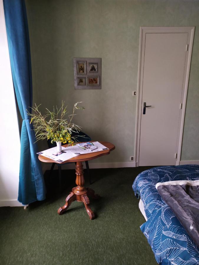 Chambre D Hote De La Paix La Rochefoucauld Bagian luar foto
